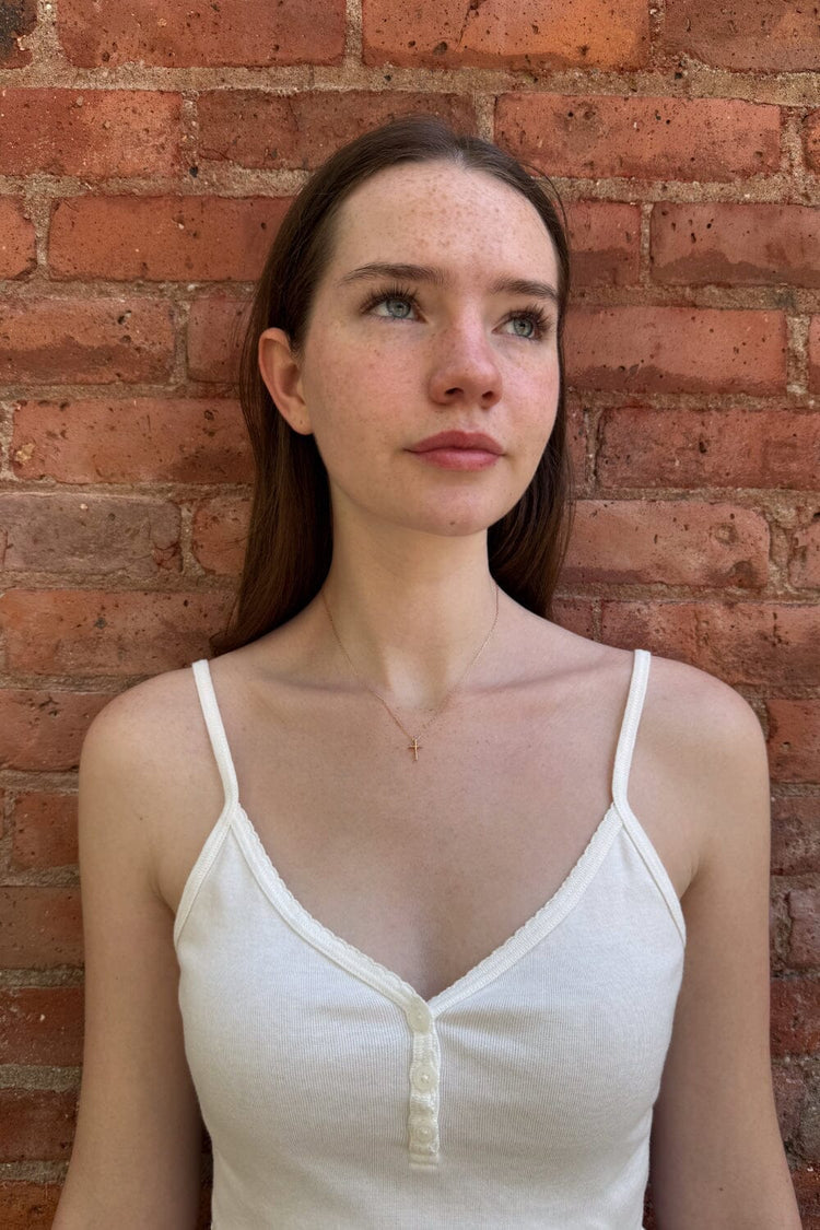 Brandy Melville Quality | Cross Necklace