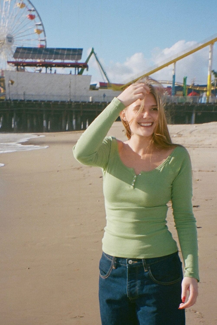 Brandy Melville New | Zelly Top