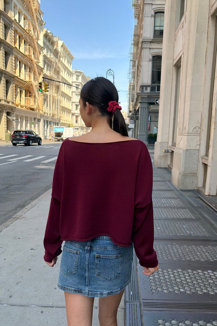 Brandy Melville Recommended | Cameron Cropped Sweater