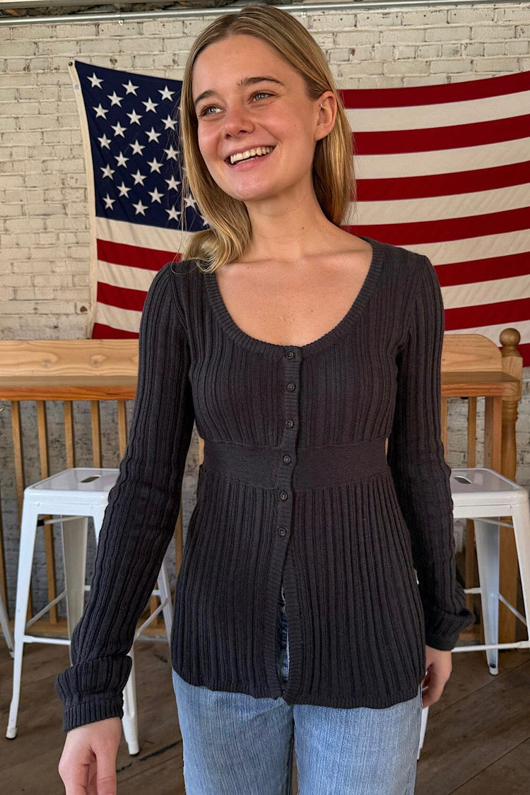 Brandy Melville Essential | Nikki Sweater