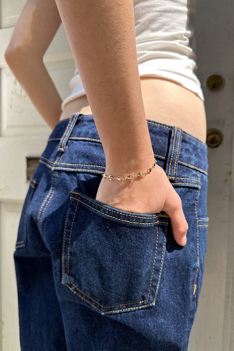 Brandy Melville Featured | Heart Bracelet