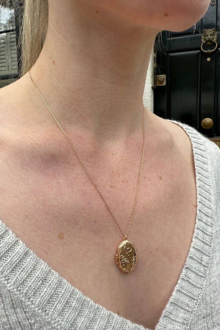 Brandy Melville Latest | Gold Locket Necklace