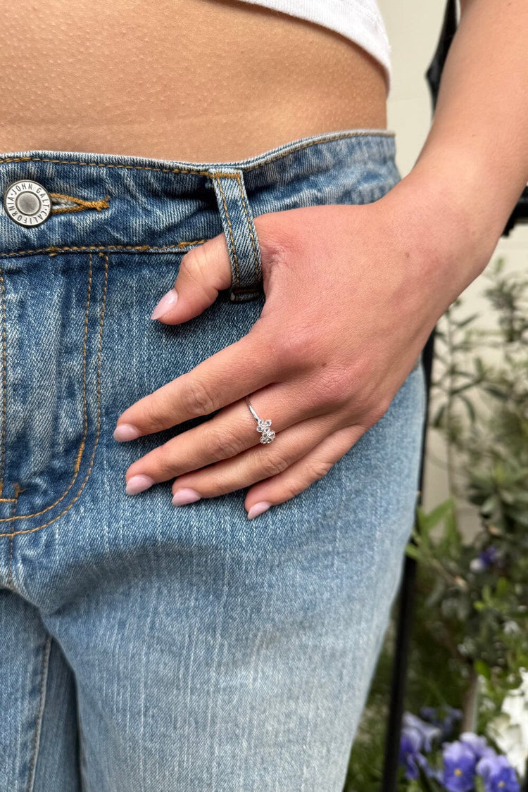 Brandy Melville Top Pick | Flower Ring