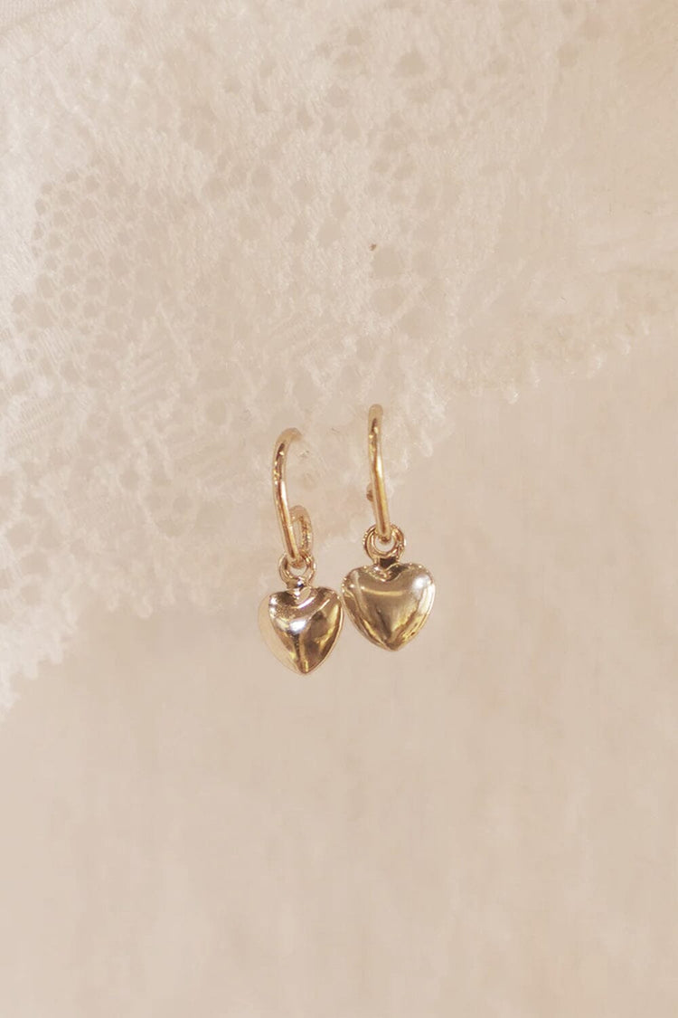 Brandy Melville Essential | Heart Charm Earrings