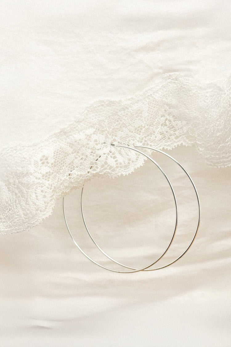 Brandy Melville Signature | Thin Hoop Earrings