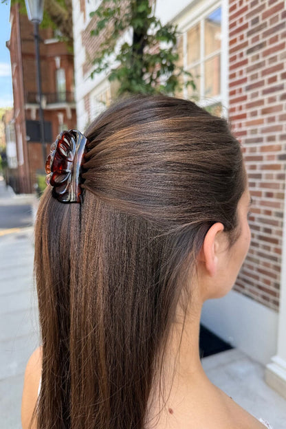 Brandy Melville Top Pick | Hair Shell Clip