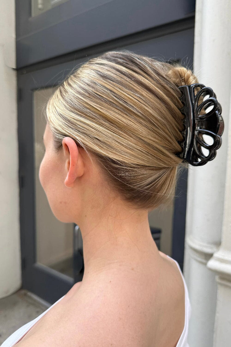 Brandy Melville Customer Favorite | Hair Claw Clip
