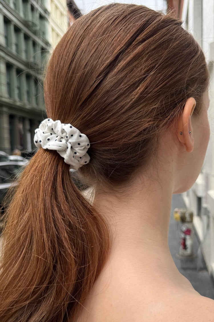 Brandy Melville Quality | Polka Dots Scrunchie