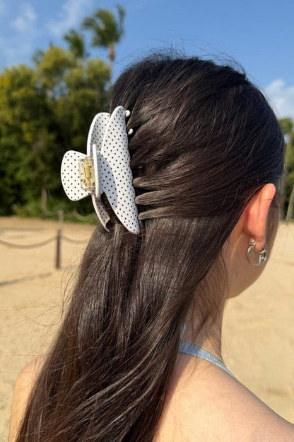 Brandy Melville Quality | Hair Claw Clip