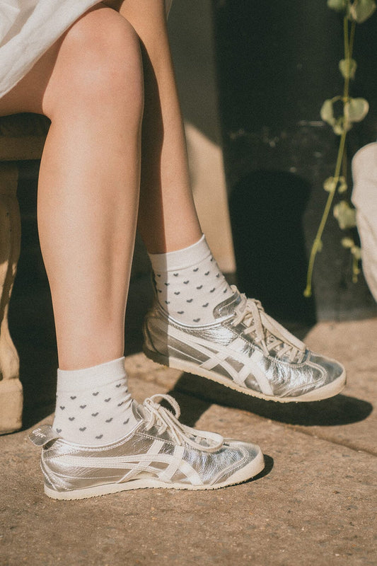 Brandy Melville Discount | Heart Socks