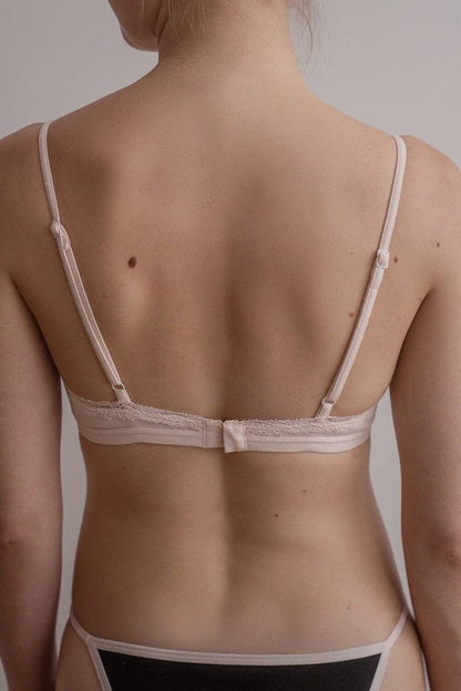 Brandy Melville Top Pick | Lace Bra