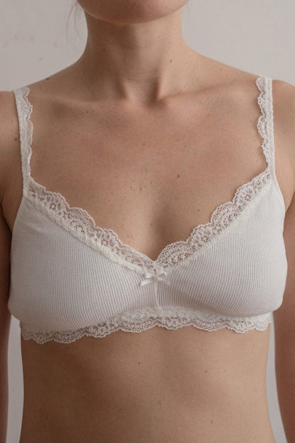 Brandy Melville Exclusive | Lace Bra