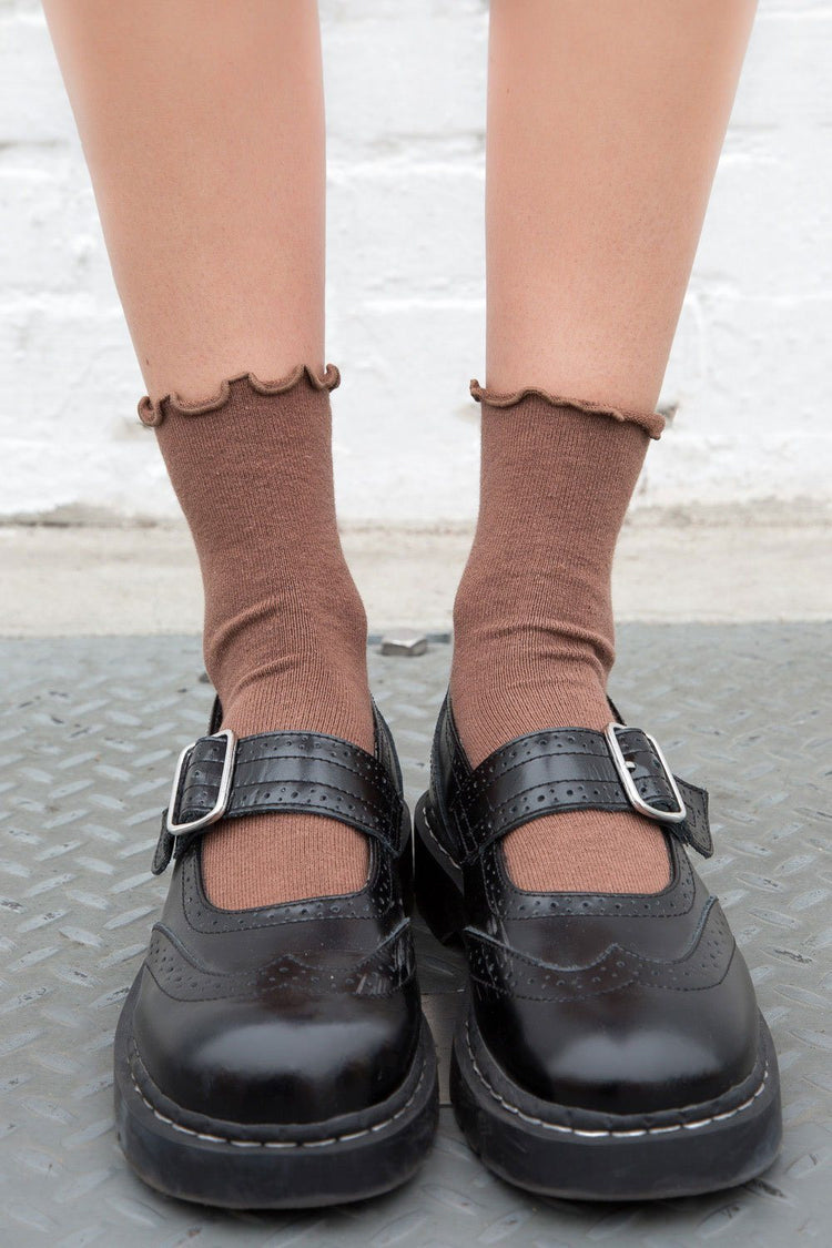 Brandy Melville Featured | Ruffle Socks