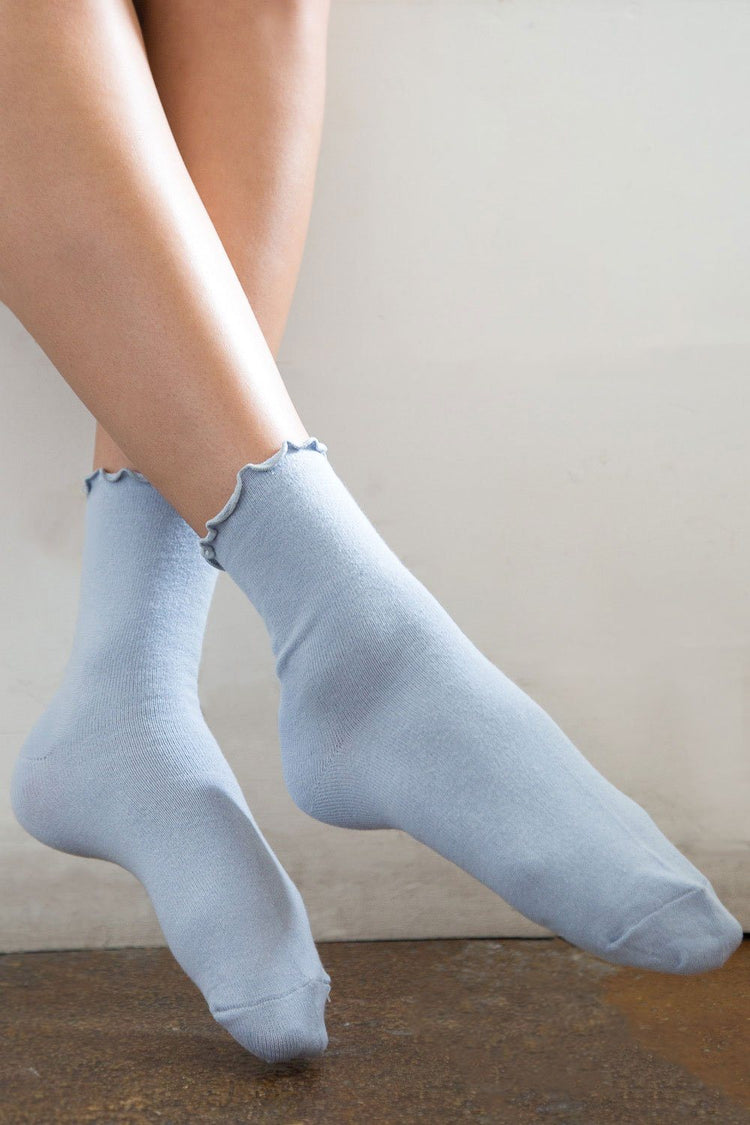 Brandy Melville Featured | Ruffle Socks
