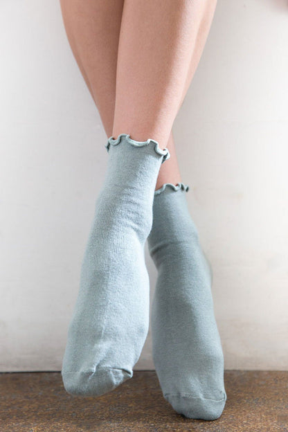 Brandy Melville Featured | Ruffle Socks